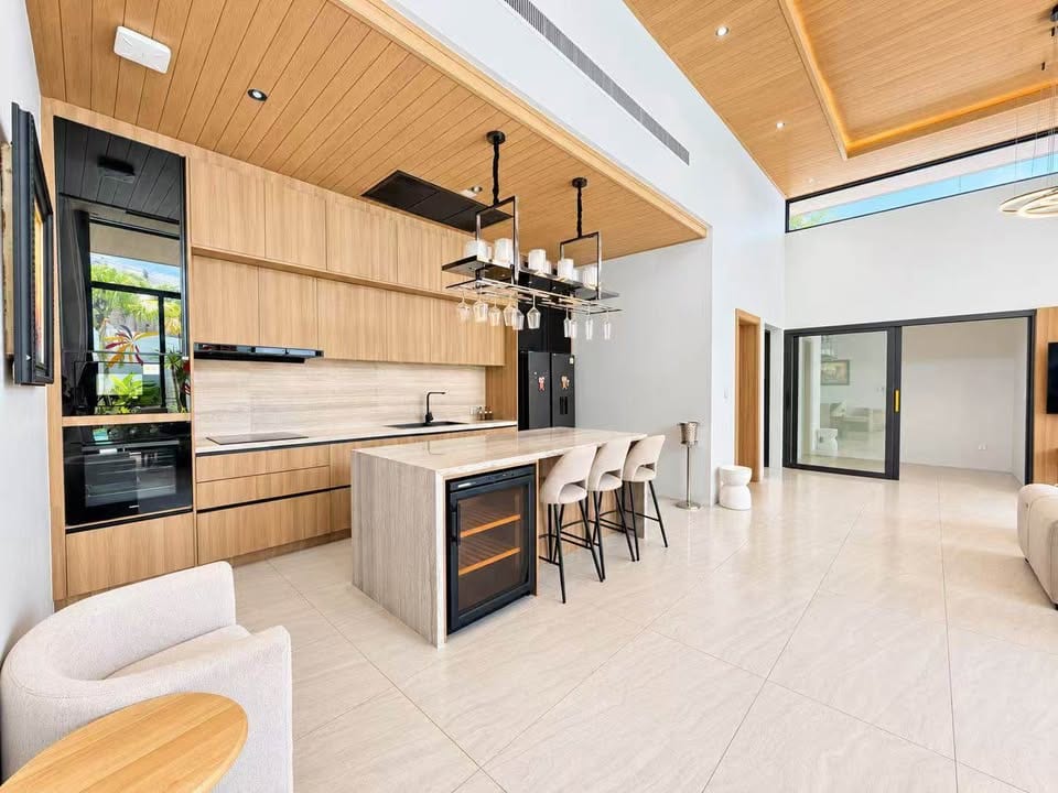5-Bedroom Villa for Rent in Koh Kaew, Phuket — interior view