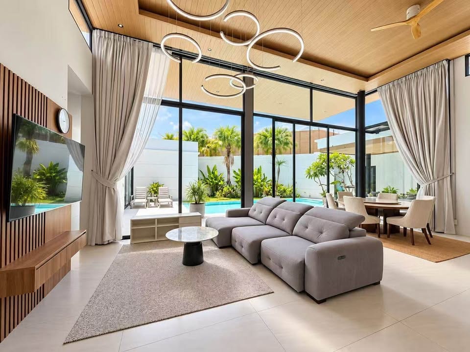 5-Bedroom Villa for Rent in Koh Kaew, Phuket — interior view