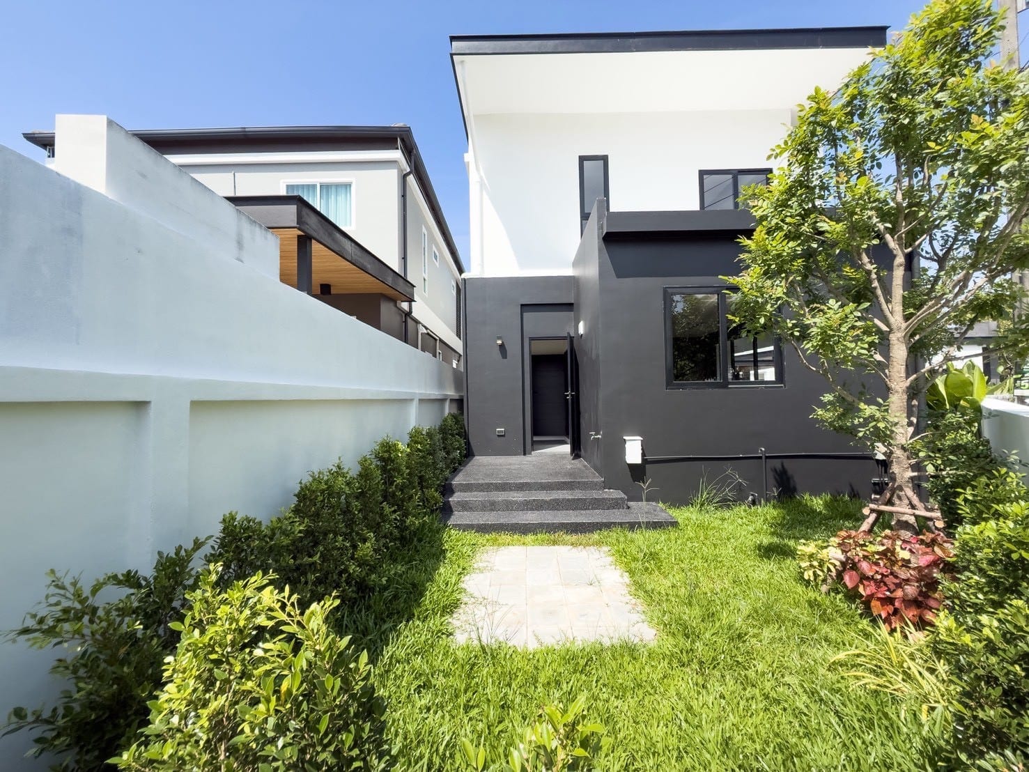 Pool Villa at The Empire — Koh Kaew 2