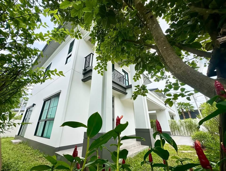 Brand-New 4-Bedroom Luxury House — Setthasiri Koh Kaew 14