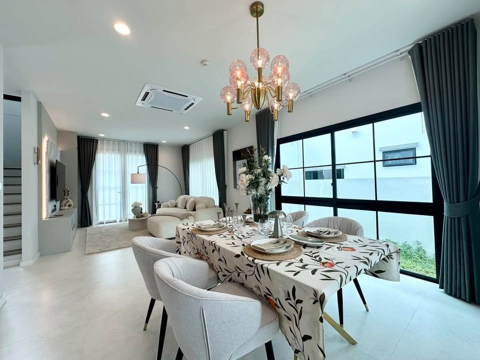 Brand-New 4-Bedroom Luxury House — Setthasiri Koh Kaew 3