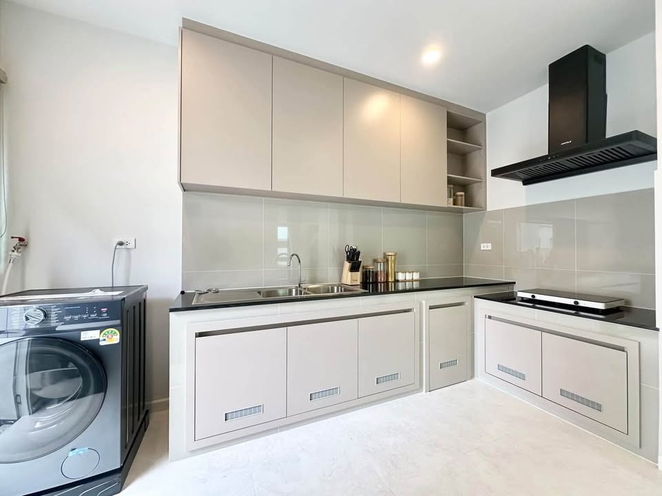 Brand-New 4-Bedroom Luxury House — Setthasiri Koh Kaew 6