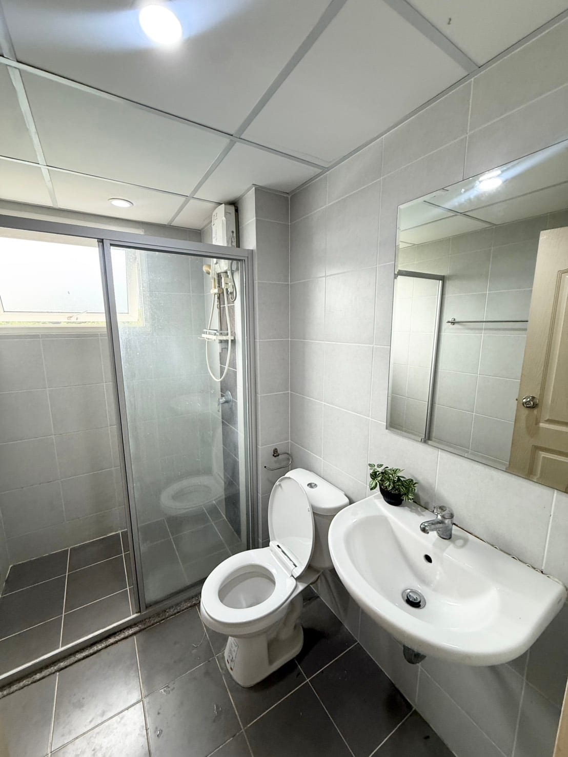 1-Bedroom Condominium for Sale in Koh Kaew, Phuket — interior view