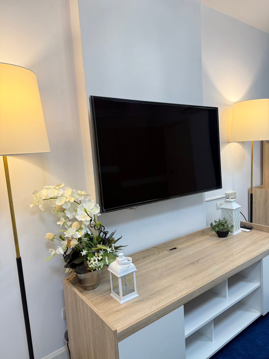 1-Bedroom Condominium for Sale in Koh Kaew, Phuket — interior view