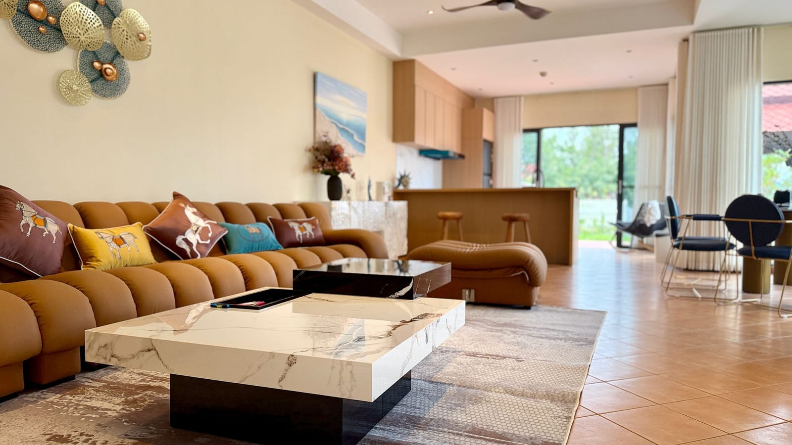 Luxury Lakeside 4-Bedroom Pool Villa in Laguna Area 15