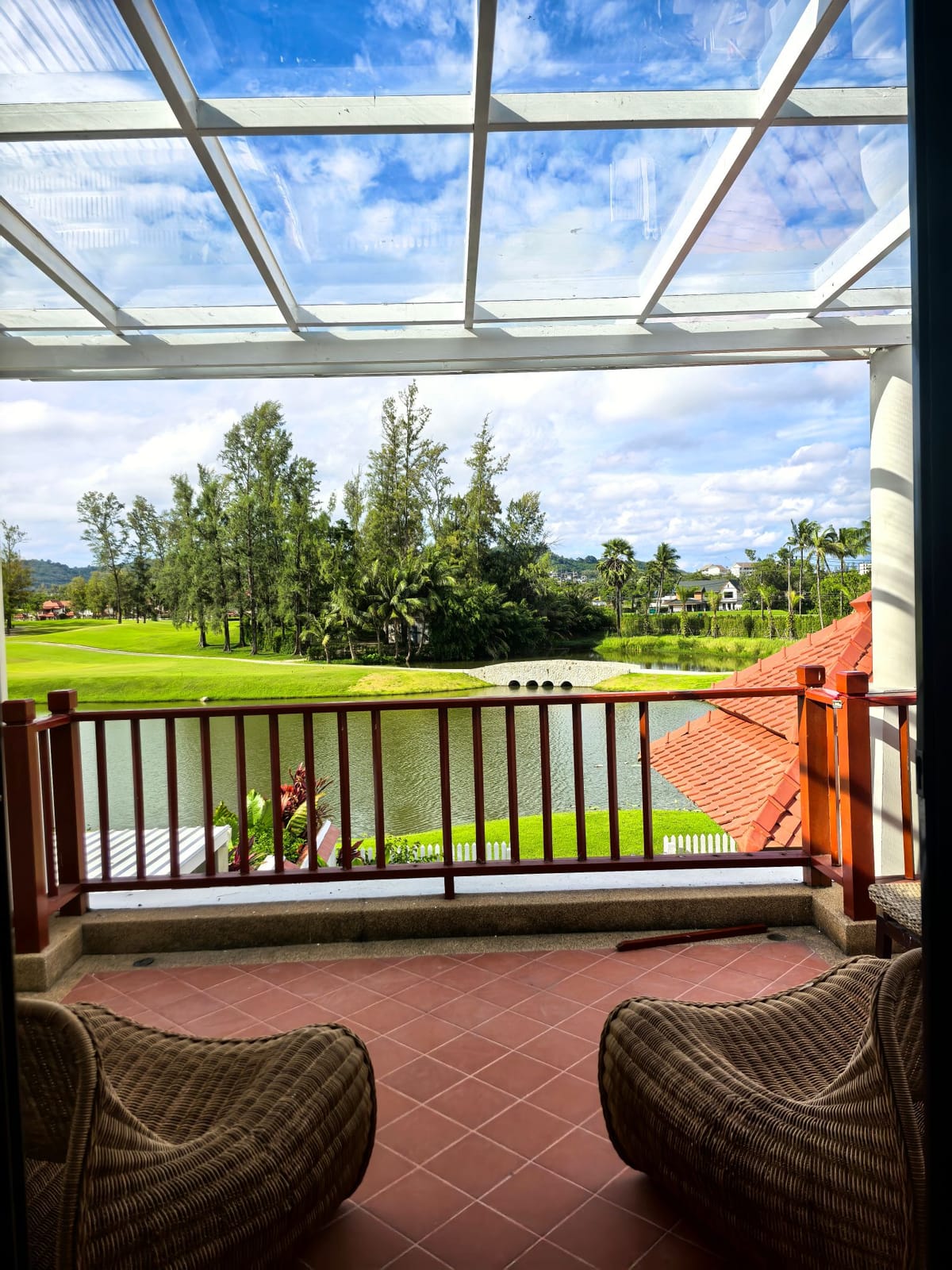 Luxury Lakeside 4-Bedroom Pool Villa in Laguna Area 20