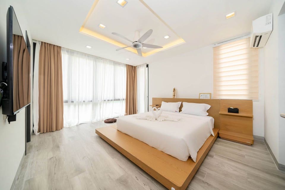 Luxury 3-Bedroom Pool Villa for Sale in Laguna 13