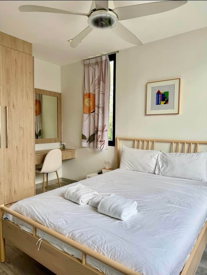 Luxury 3-Bedroom Pool Villa for Sale in Laguna 7