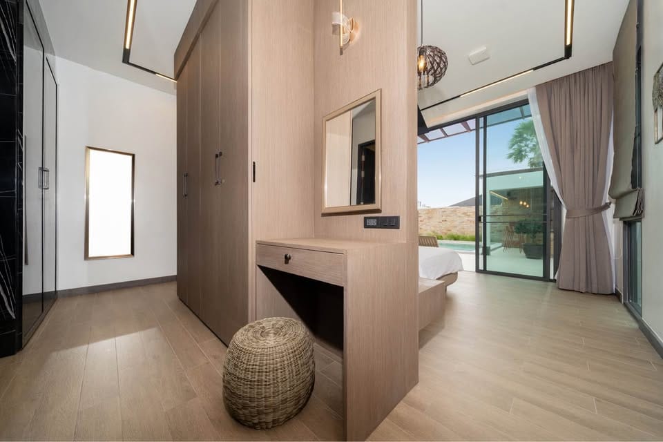 Modern 3+1 Bedroom Pool Villa near Laguna 17