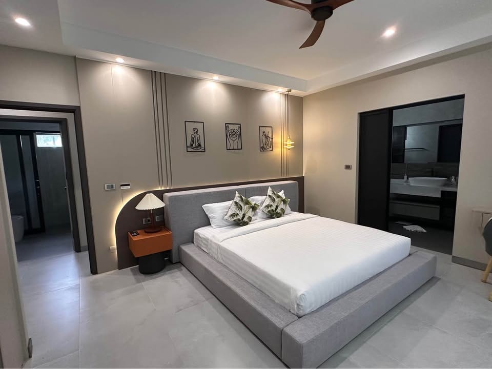 Fully Renovated 2-Bedroom Sea-View Apartment in Layan 7