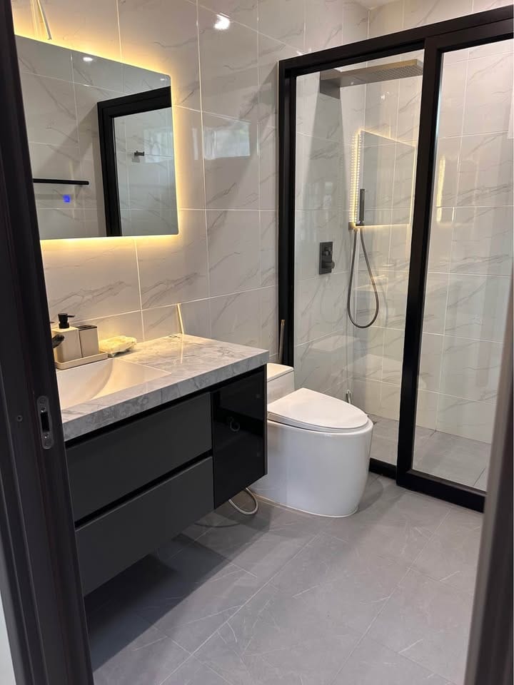 Fully Renovated 2-Bedroom Sea-View Apartment in Layan 8