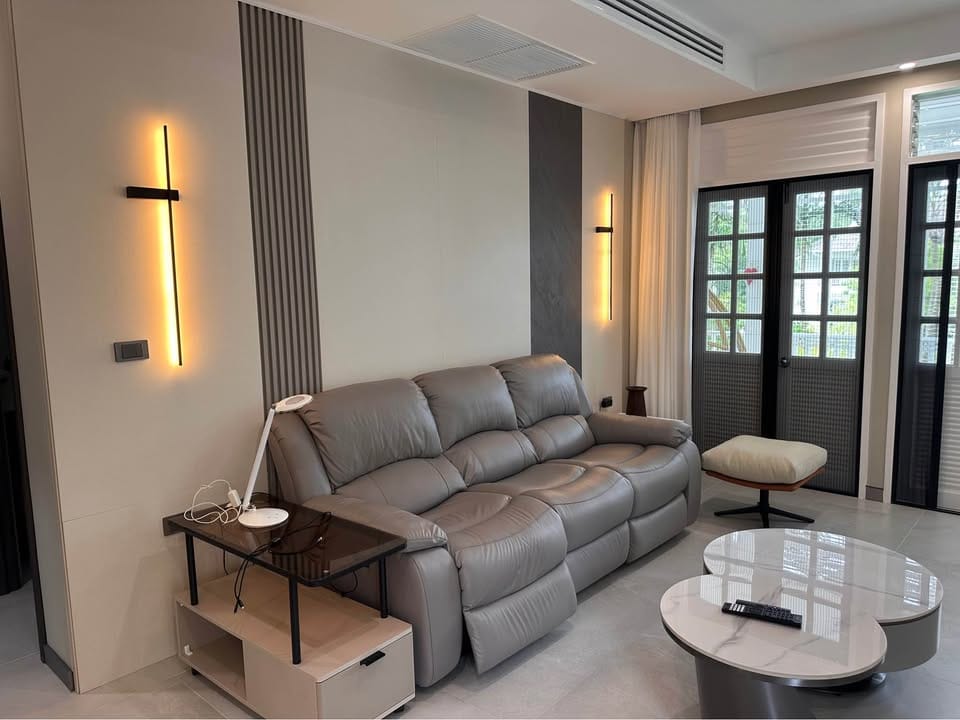 Fully Renovated 2-Bedroom Sea-View Apartment in Layan 9