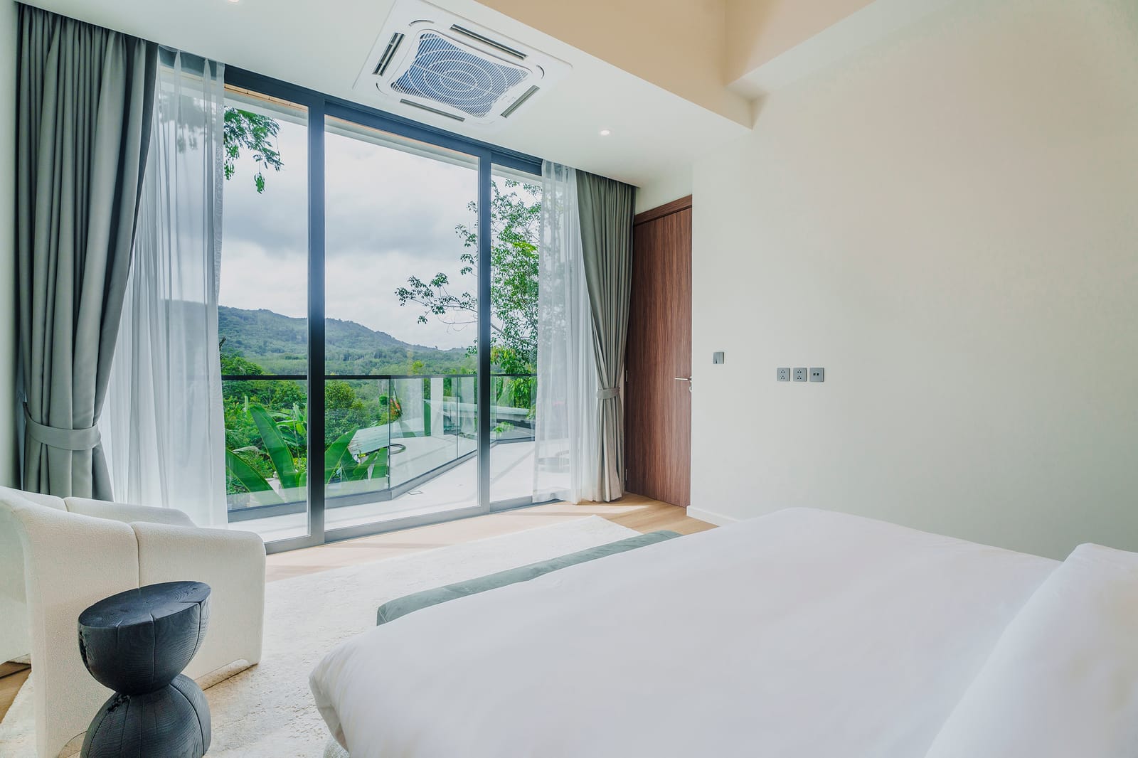 Ready-to-Move-In Luxury Pool Villa near Layan Beach 53