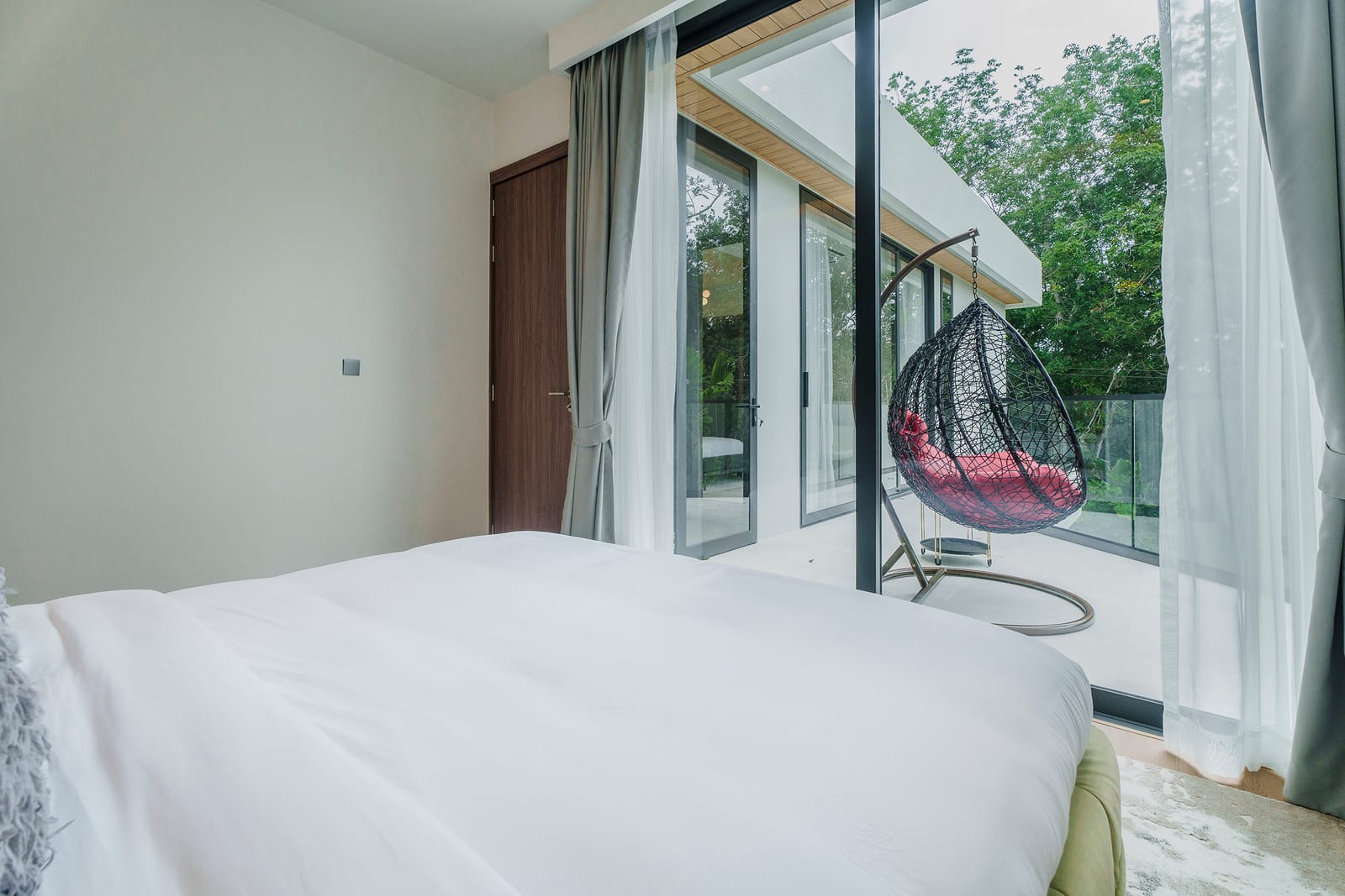 Ready-to-Move-In Luxury Pool Villa near Layan Beach 81