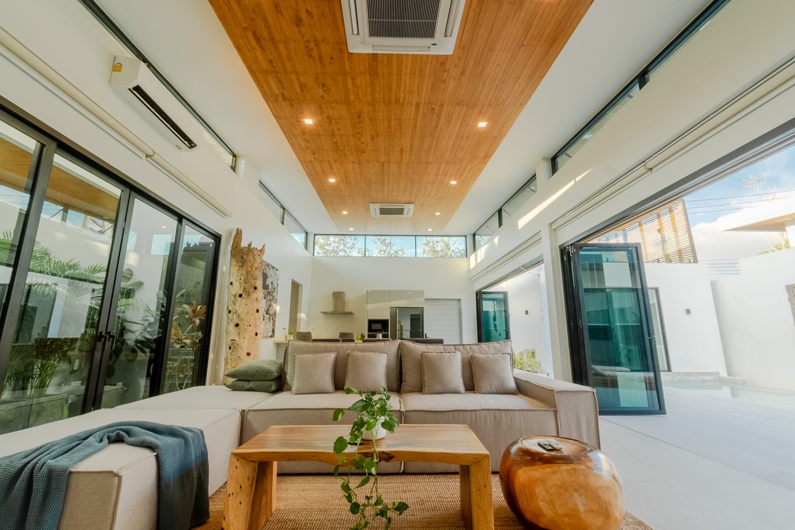 4-Bedroom Private Pool Villa with Roof Terrace in Layan 13