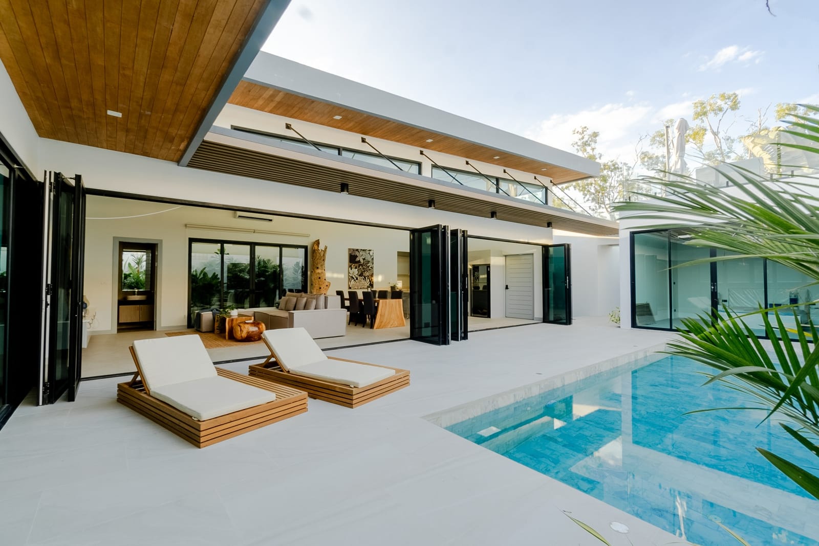 4-Bedroom Private Pool Villa with Roof Terrace in Layan 2