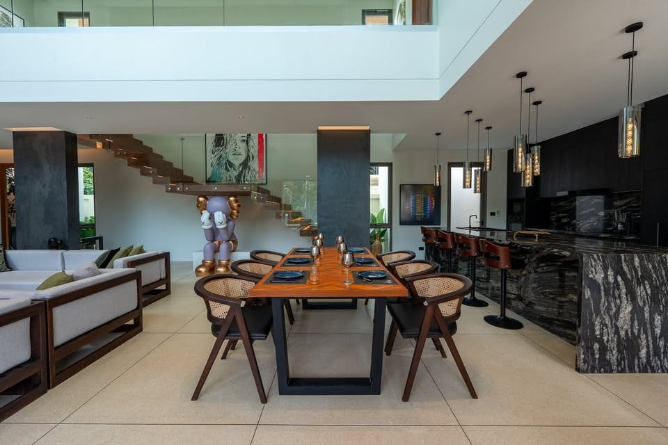 6-Bedroom Villa for Rent in Bang Tao, Phuket — interior view