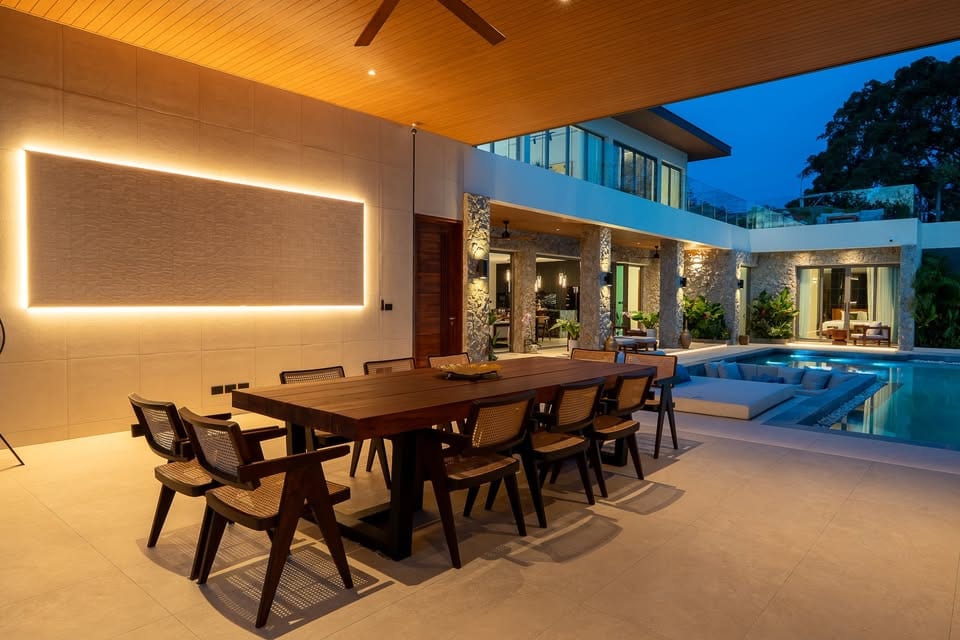 6-Bedroom Villa for Rent in Bang Tao, Phuket — pool view