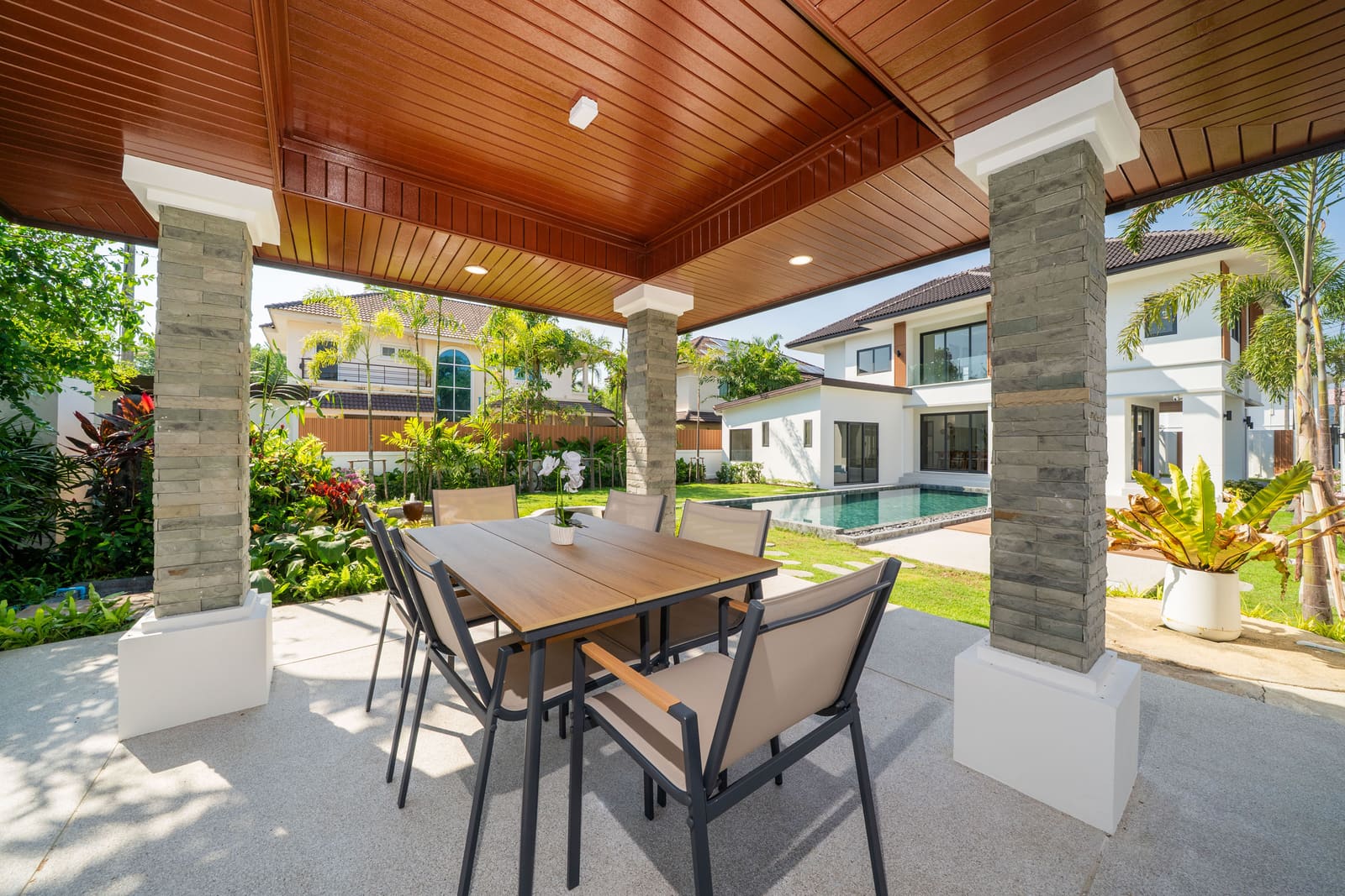 Luxury 4-Bedroom Pool Villa — Thalang 20