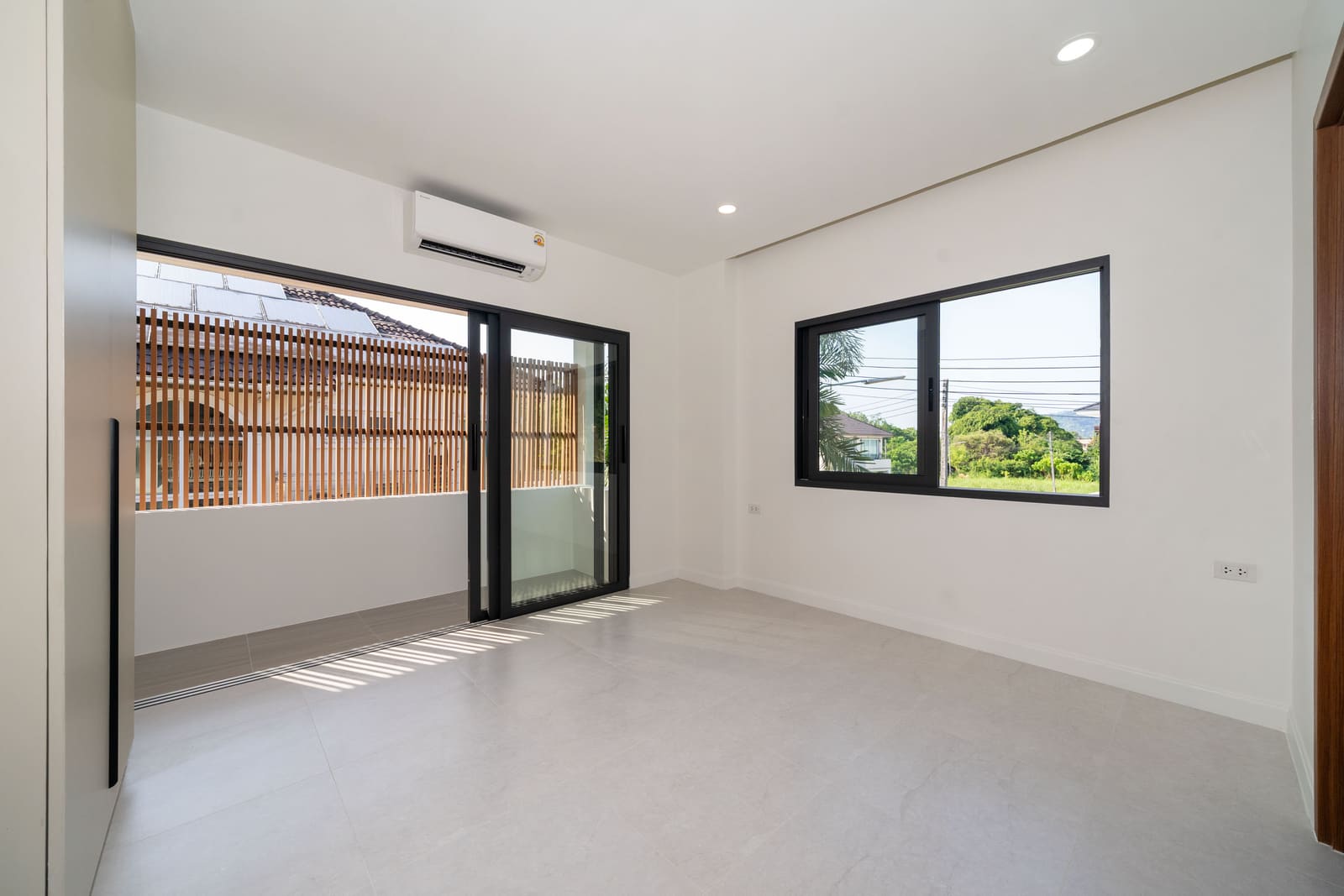 Luxury 4-Bedroom Pool Villa — Thalang 46