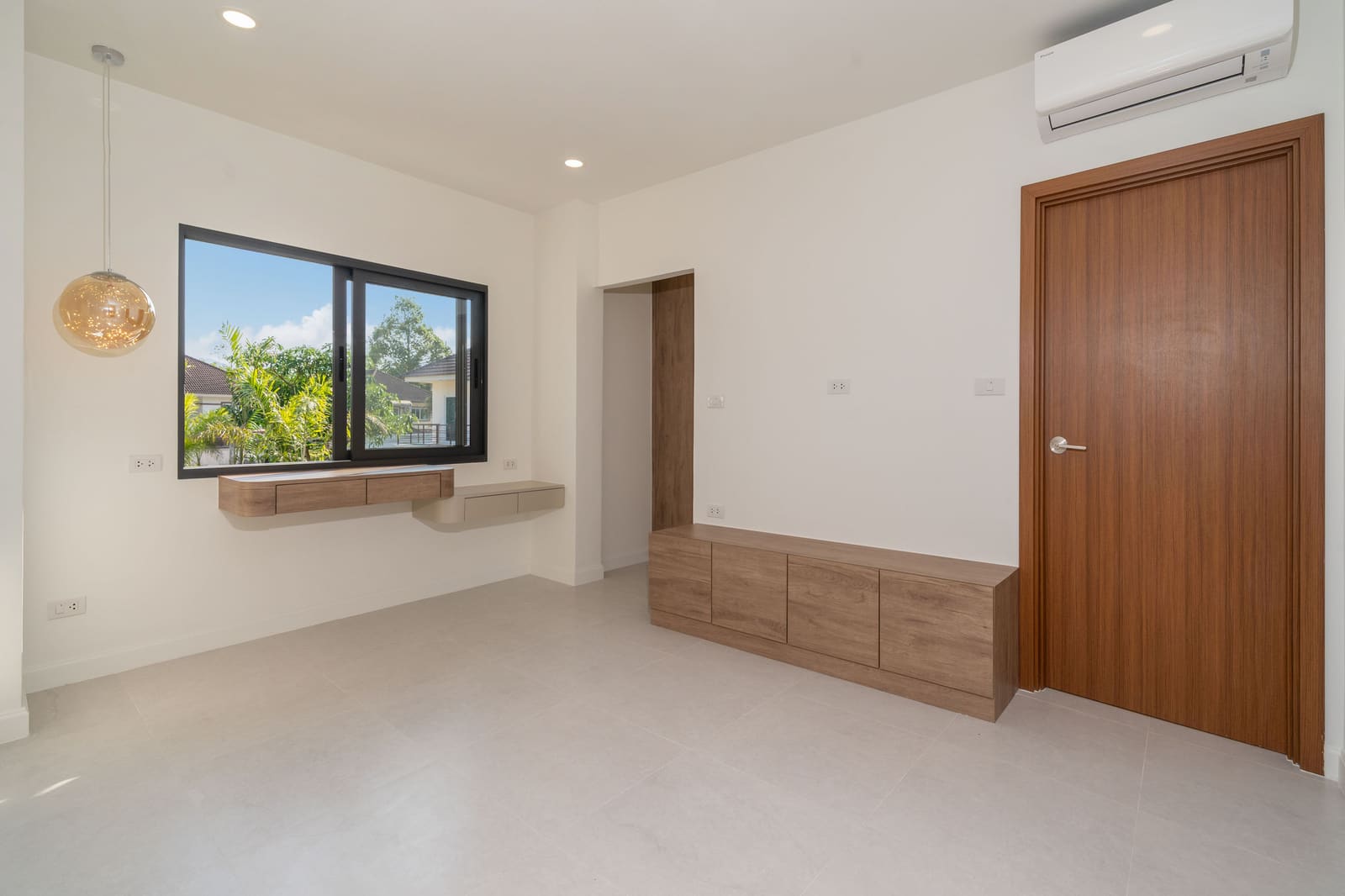 Luxury 4-Bedroom Pool Villa — Thalang 50