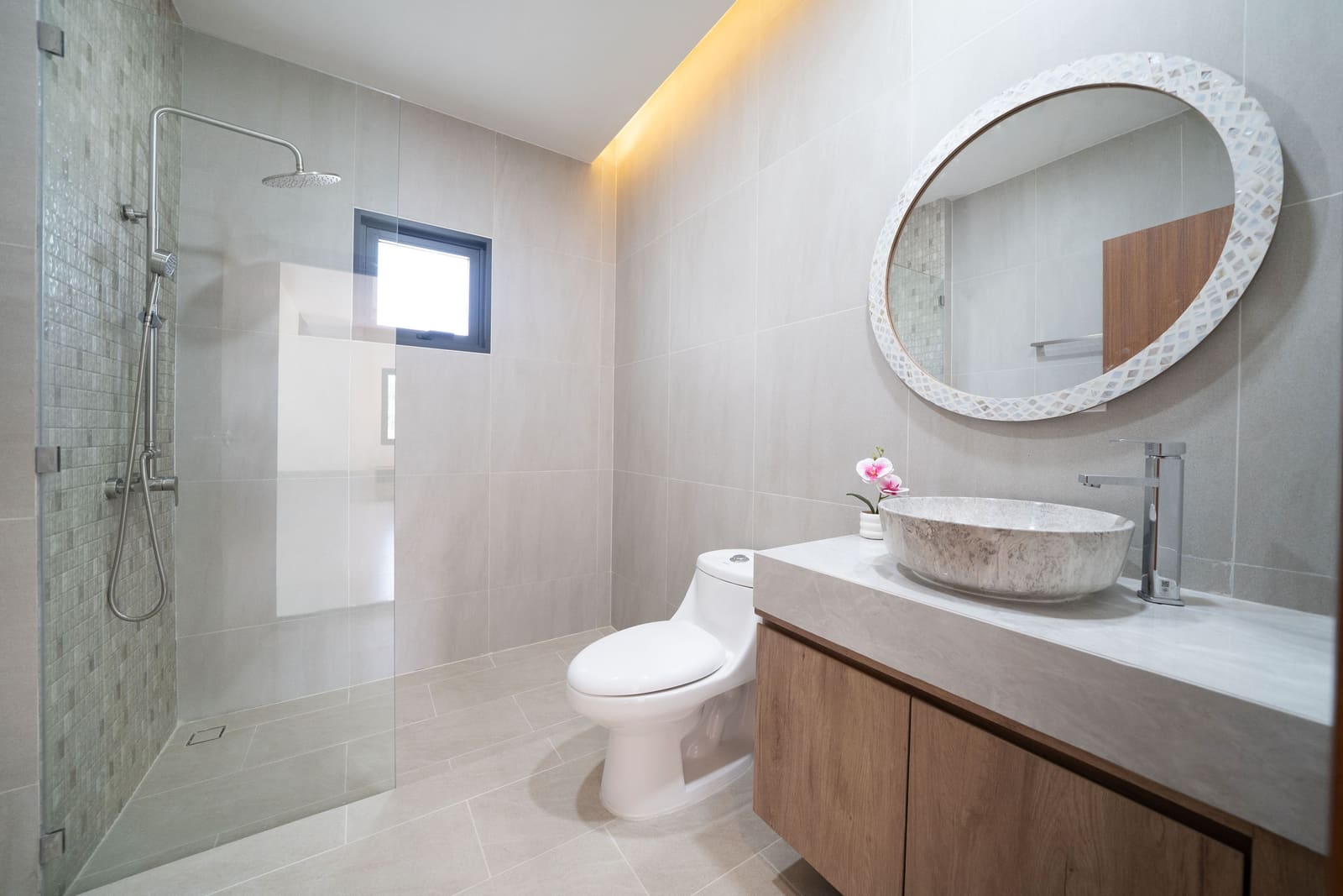 Luxury 4-Bedroom Pool Villa — Thalang 60