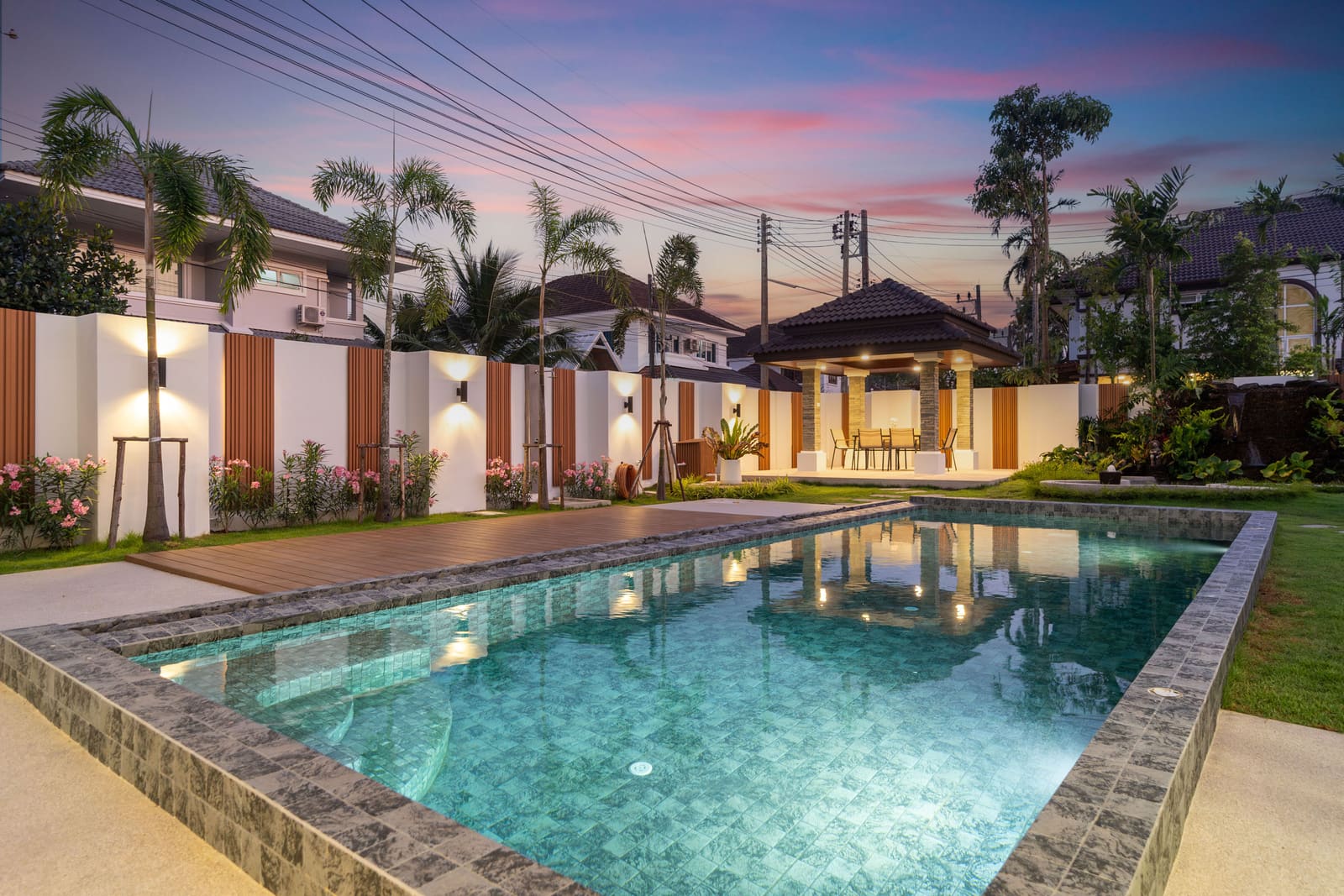 Luxury 4-Bedroom Pool Villa — Thalang 68