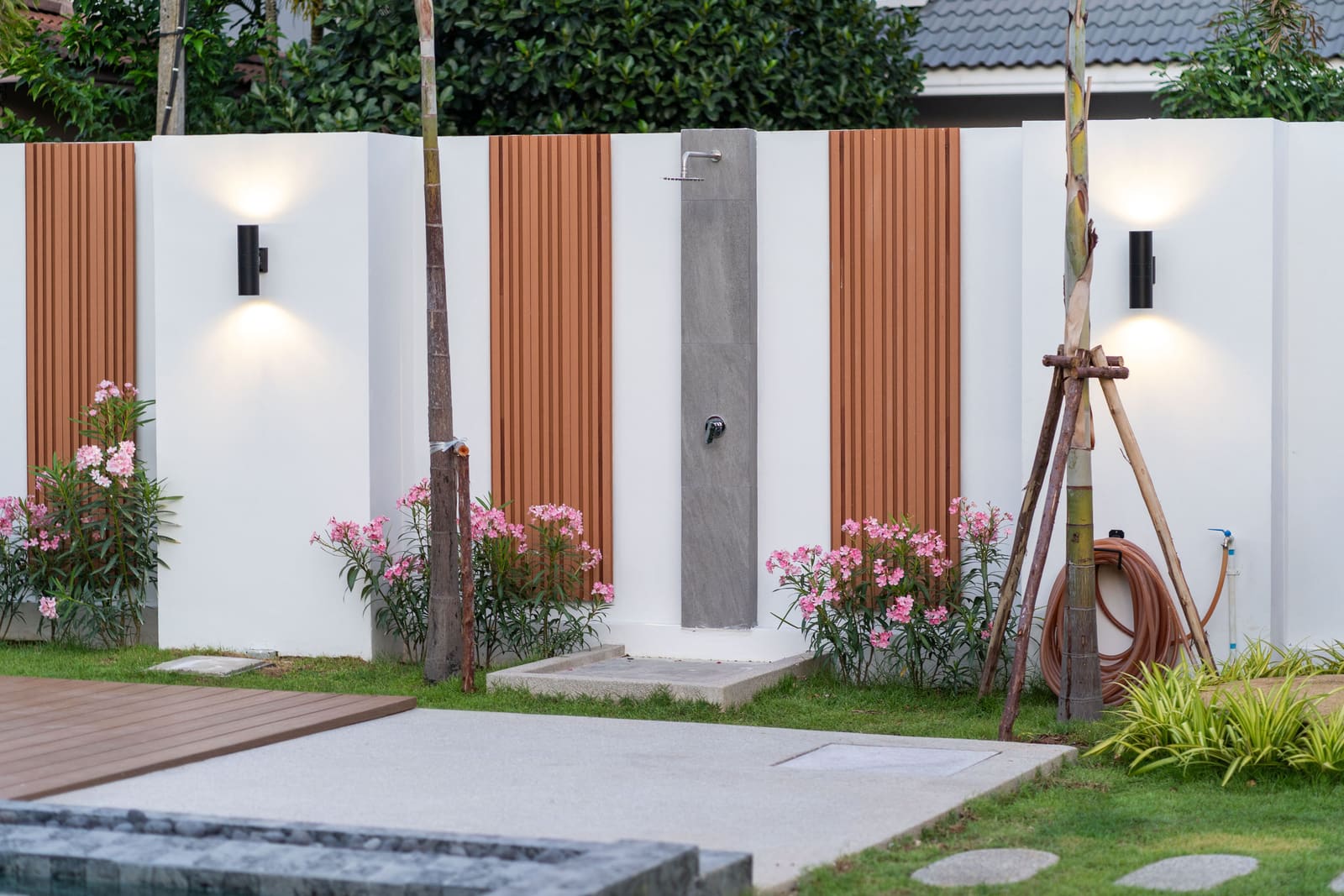 Luxury 4-Bedroom Pool Villa — Thalang 72