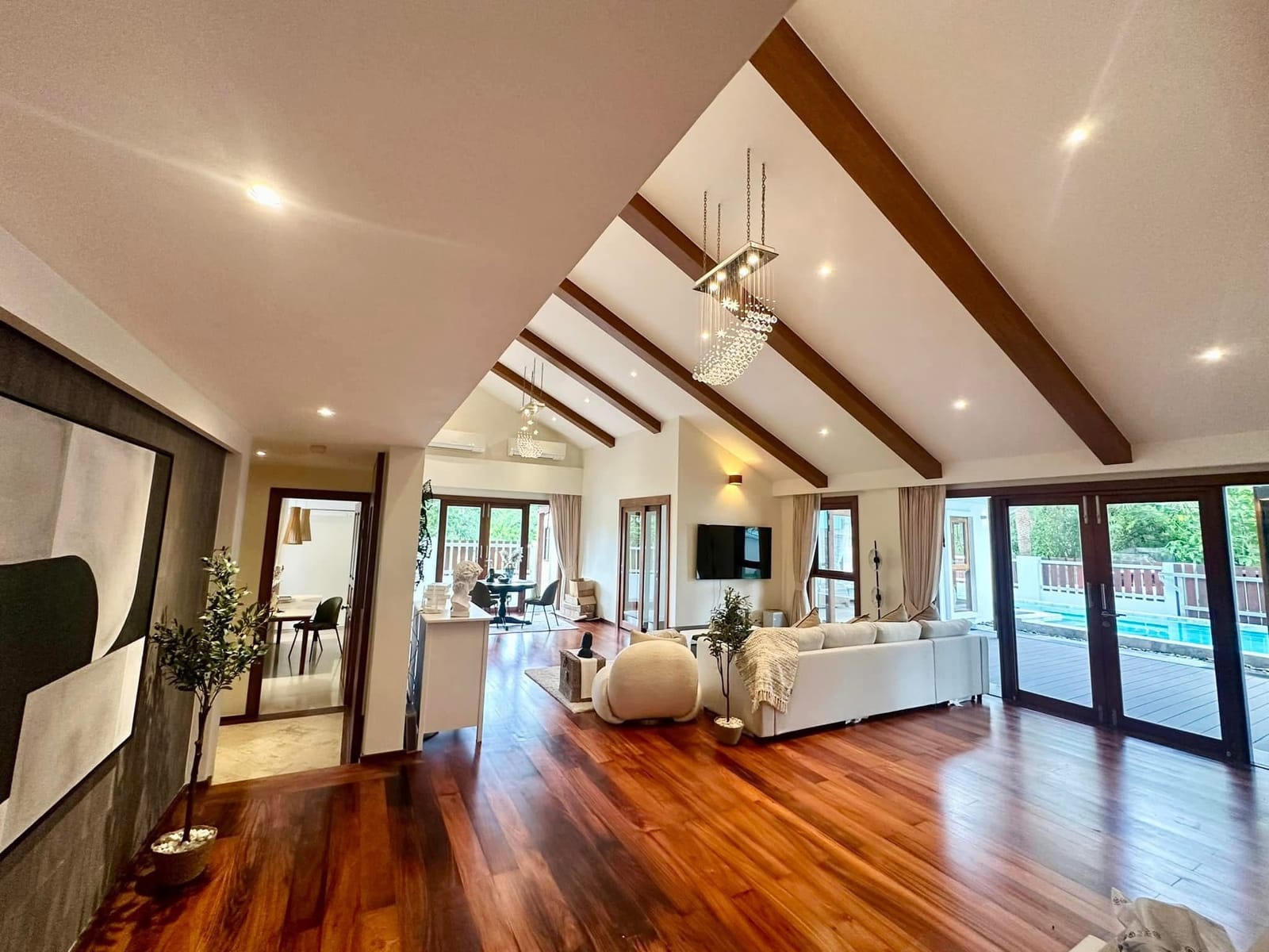 Luxury 2-Storey Pool Villa — Koh Kaew 9