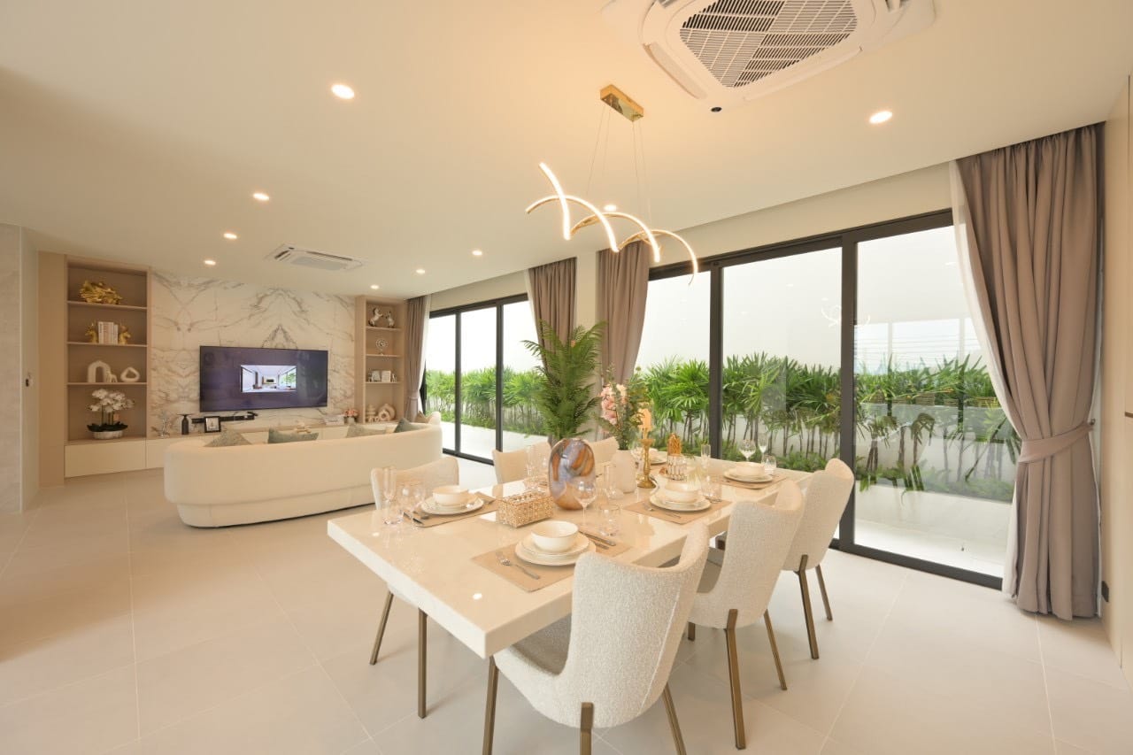 Super Luxury Pool Villa — Near Phuket Town 8