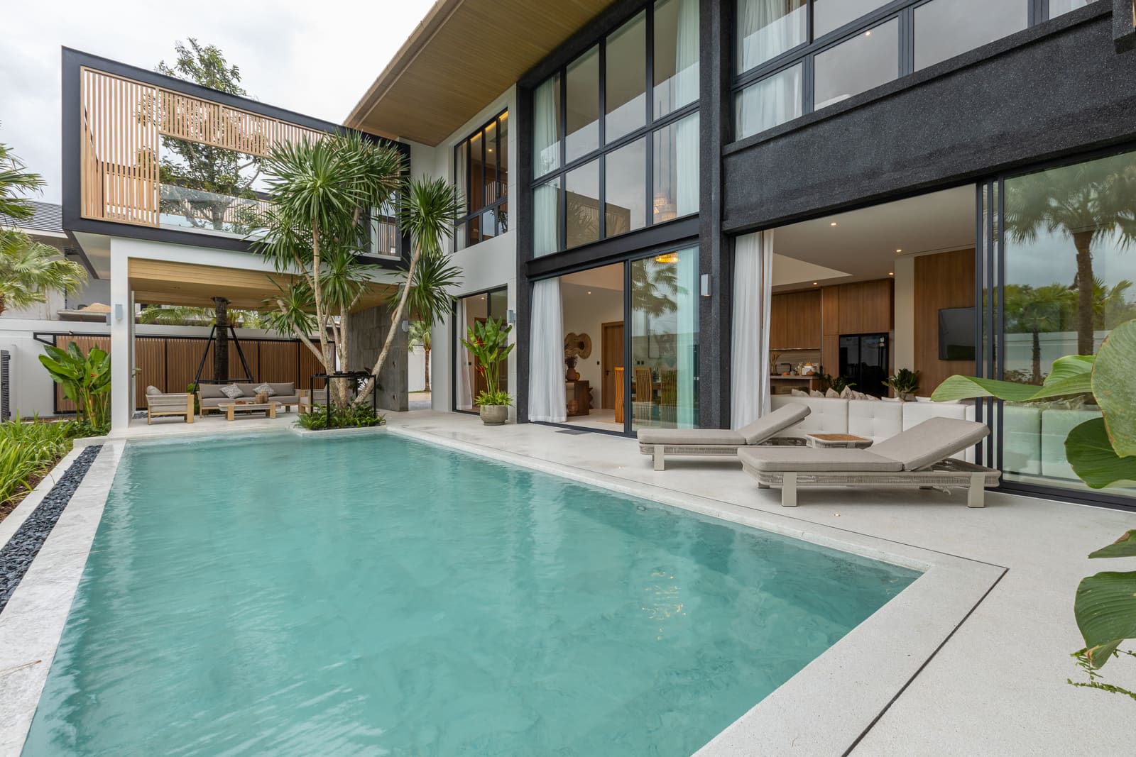 Luxury Pool Villas — Chalong Bay 3