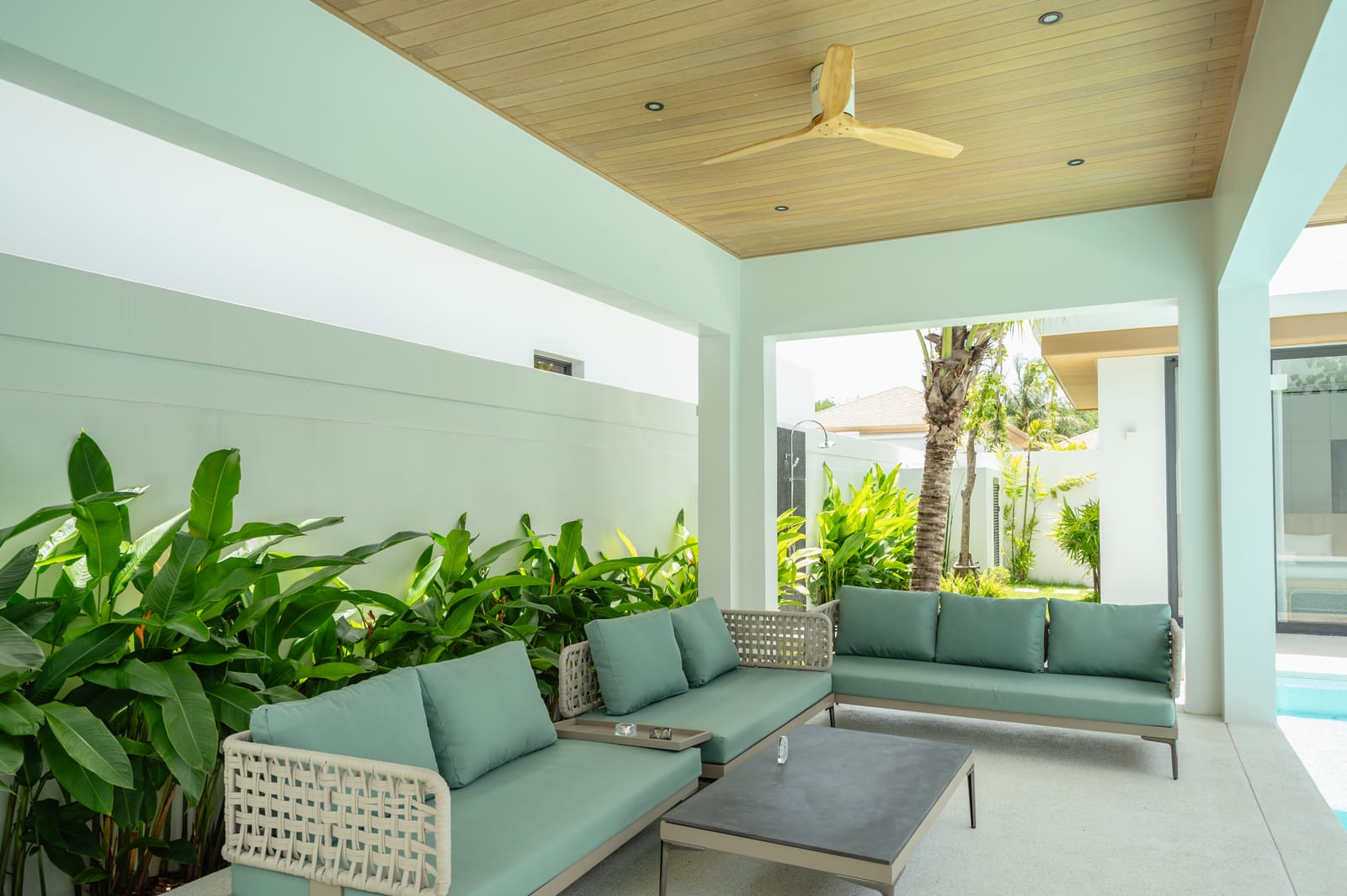 Modern 4-Bedroom Pool Villa — Mouana Maikhao 11