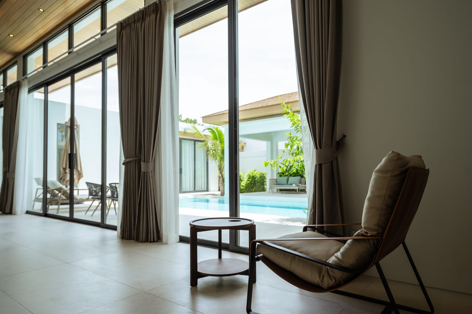 Modern 4-Bedroom Pool Villa — Mouana Maikhao 19