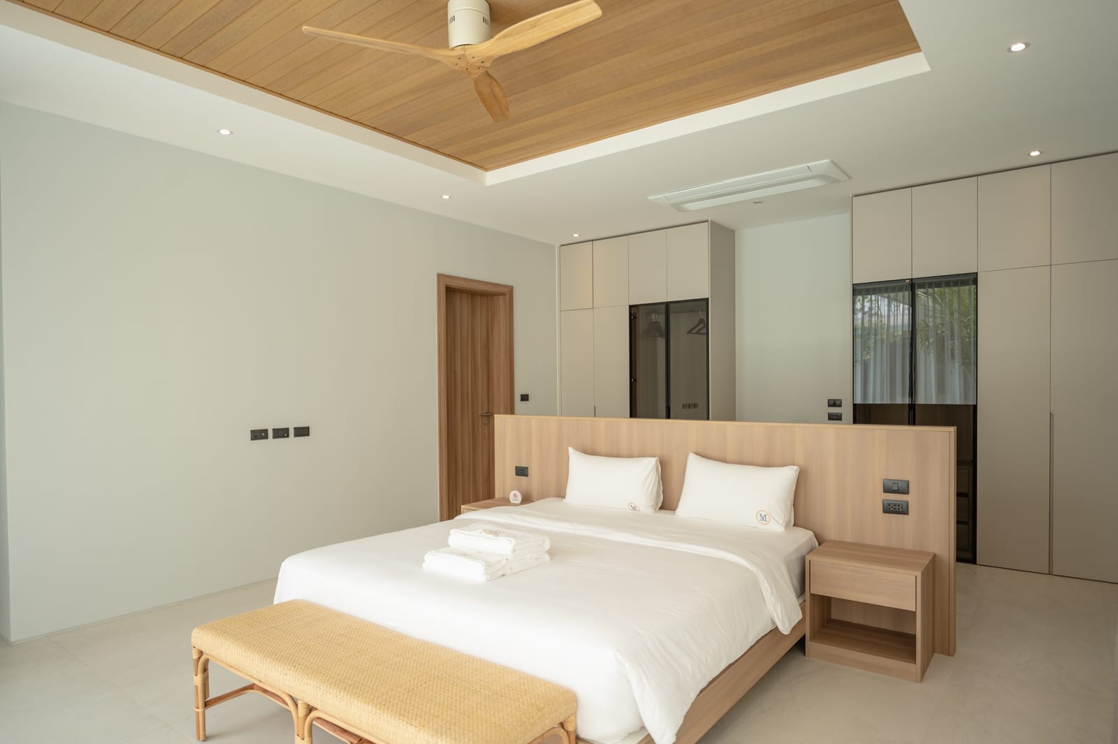 Modern 4-Bedroom Pool Villa — Mouana Maikhao 48
