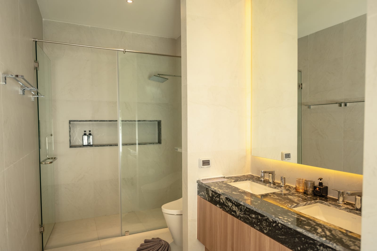 Modern 4-Bedroom Pool Villa — Mouana Maikhao 51