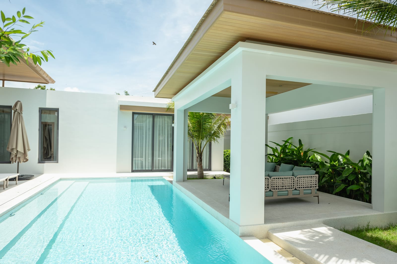 Modern 4-Bedroom Pool Villa — Mouana Maikhao 9