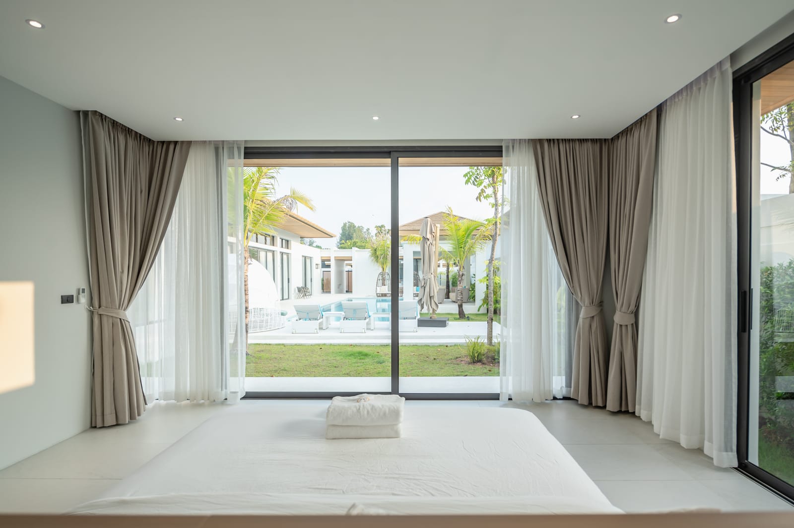 Luxury 5-Bedroom Pool Villa — Mouana Maikhao 28