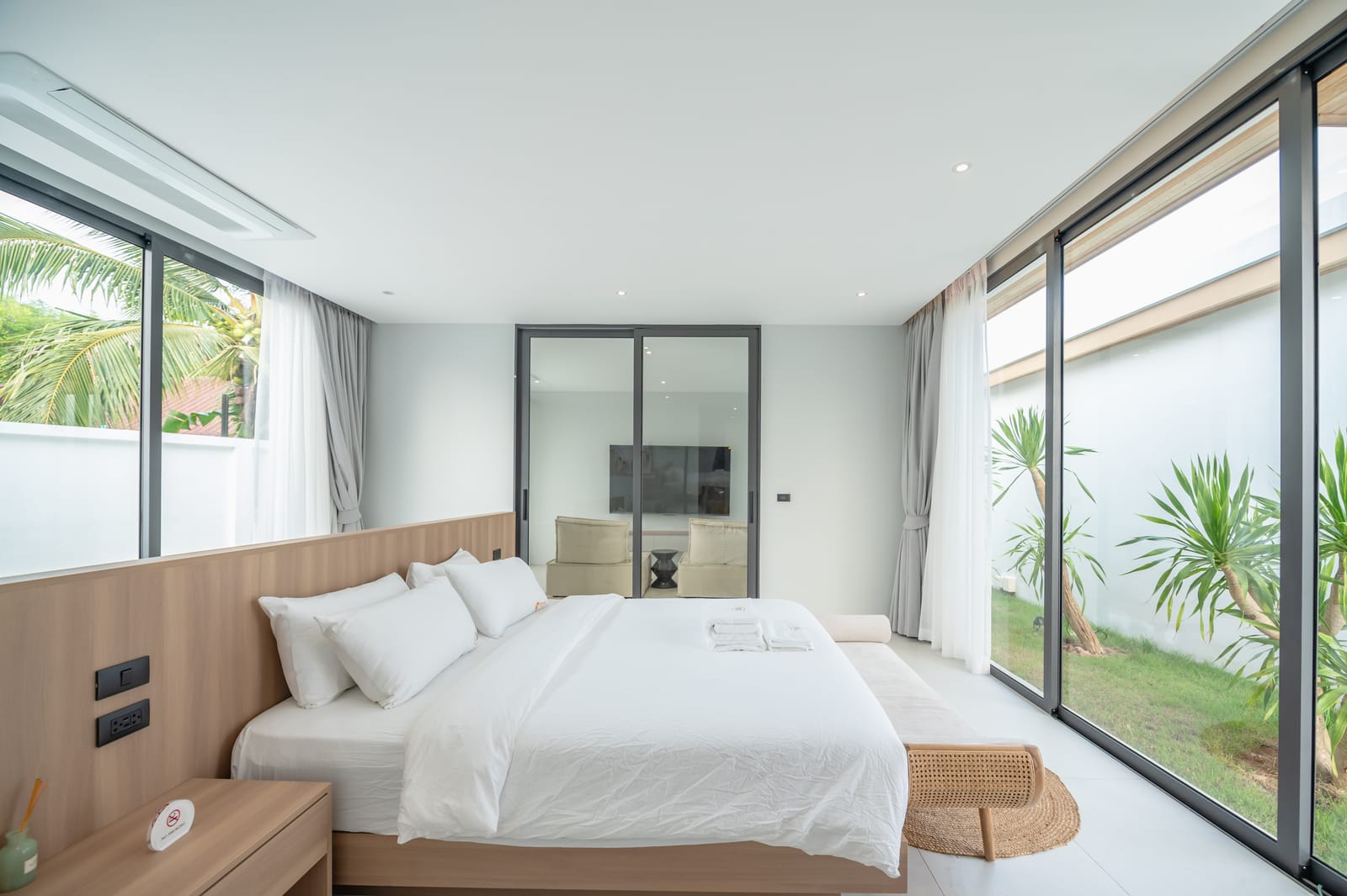 Luxury 5-Bedroom Pool Villa — Mouana Maikhao 32