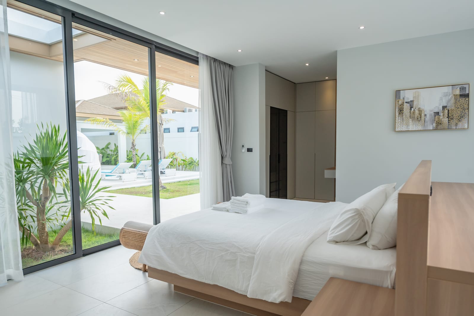 Luxury 5-Bedroom Pool Villa — Mouana Maikhao 34