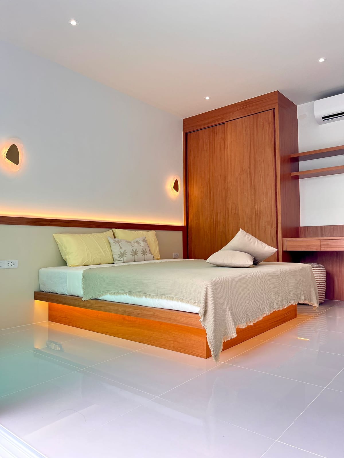 Pool Villa — 5 Minutes to Nai Harn Beach 25