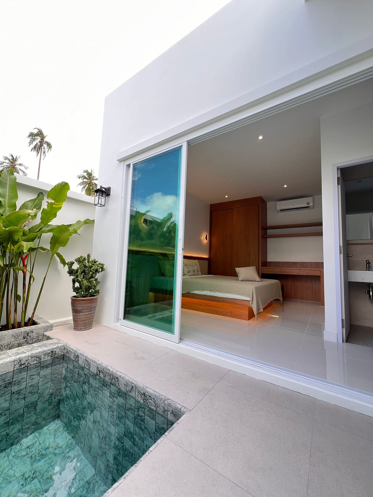 Pool Villa — 5 Minutes to Nai Harn Beach 28