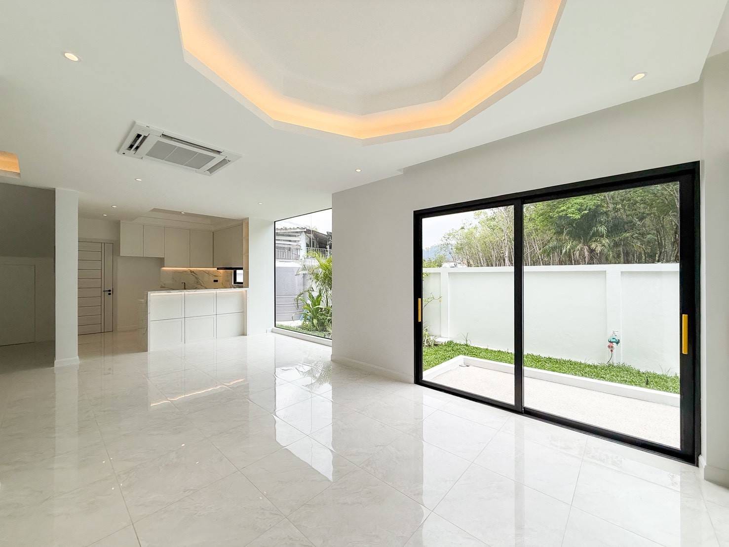 New Luxury Pool Villa, Songkhun Village — Chalong 17