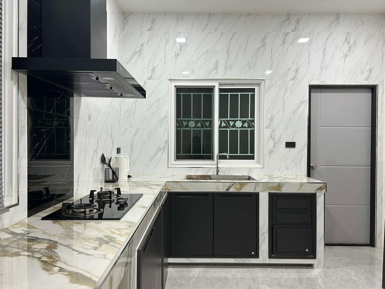 Modern 2-Bedroom House for Rent — Pa Khlok, near Yacht Haven 12