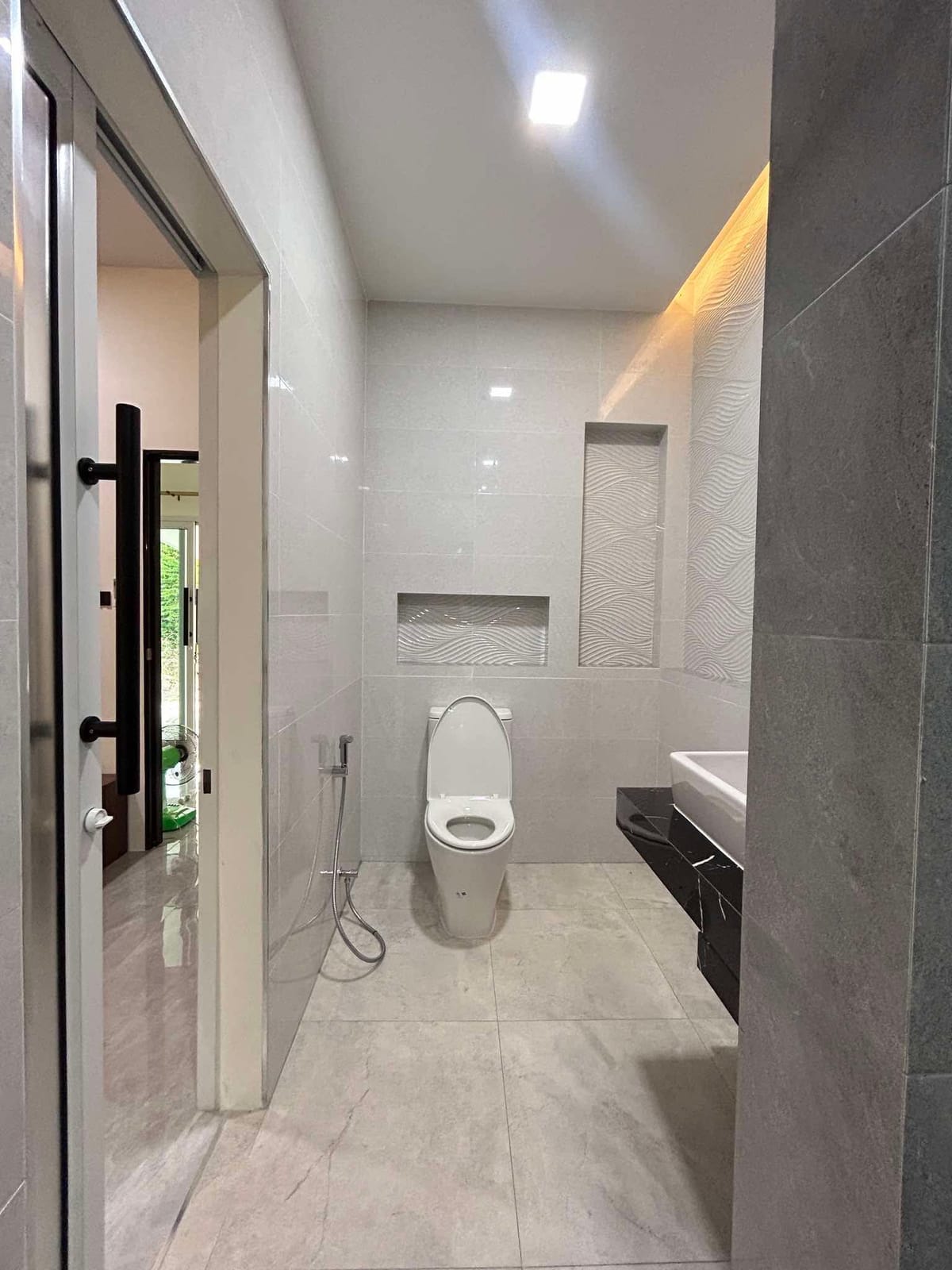Modern 2-Bedroom House for Rent — Pa Khlok, near Yacht Haven 18