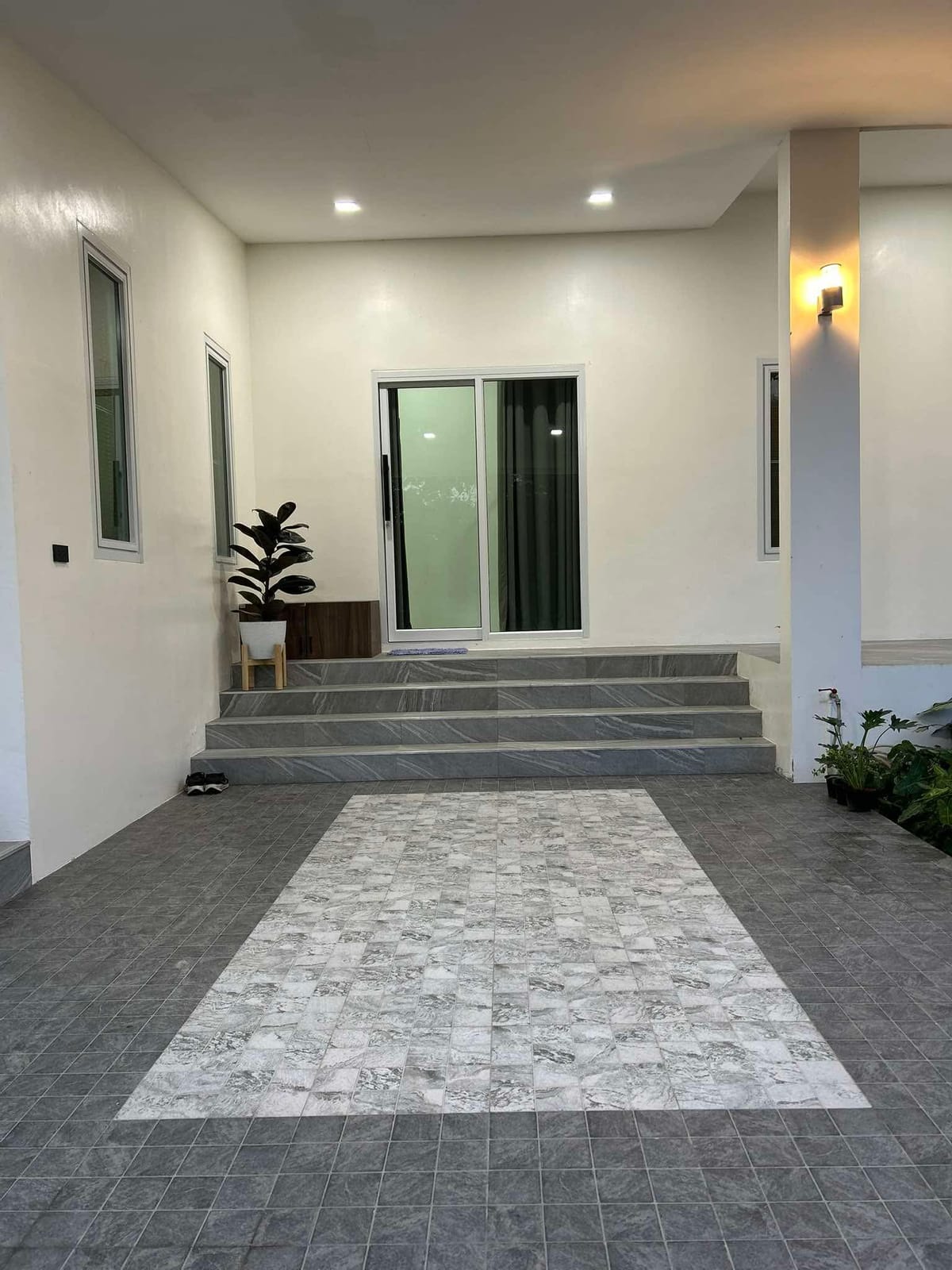 Modern 2-Bedroom House for Rent — Pa Khlok, near Yacht Haven 19