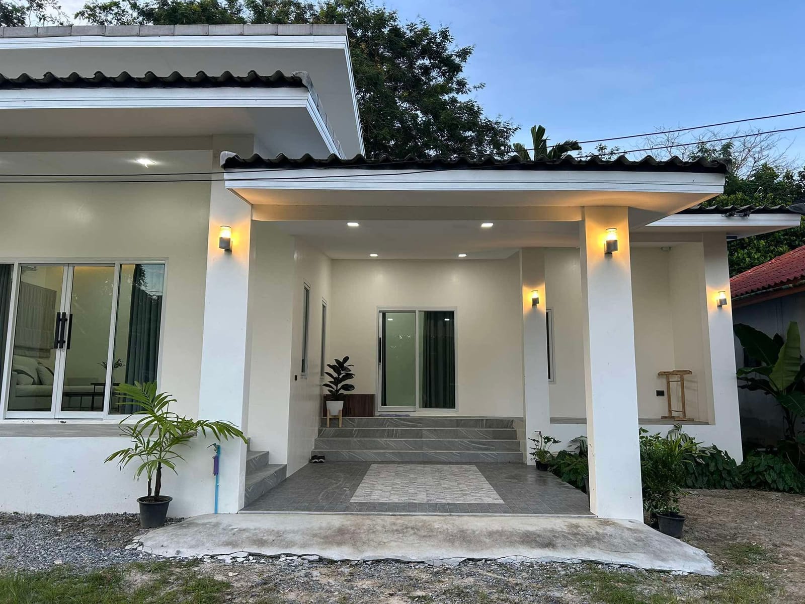 Modern 2-Bedroom House for Rent — Pa Khlok, near Yacht Haven 2