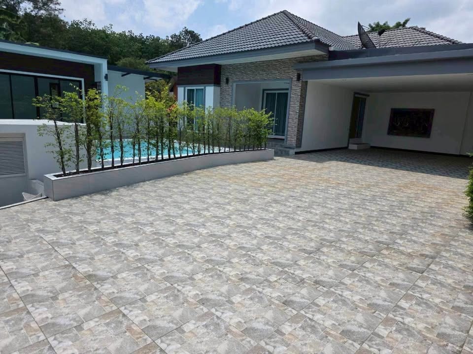 4-Bedroom Private Pool Villa for Rent in Pa Khlok 3