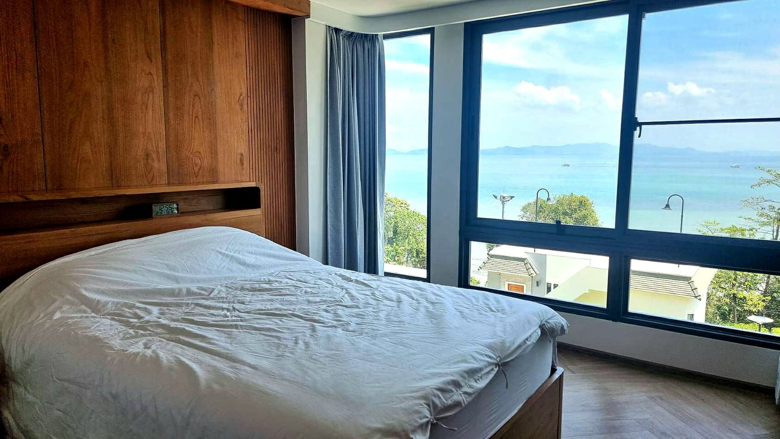 3-Bedroom Seaview Pool Villa, 80m from the Sea — Ao Po, Paklok 13