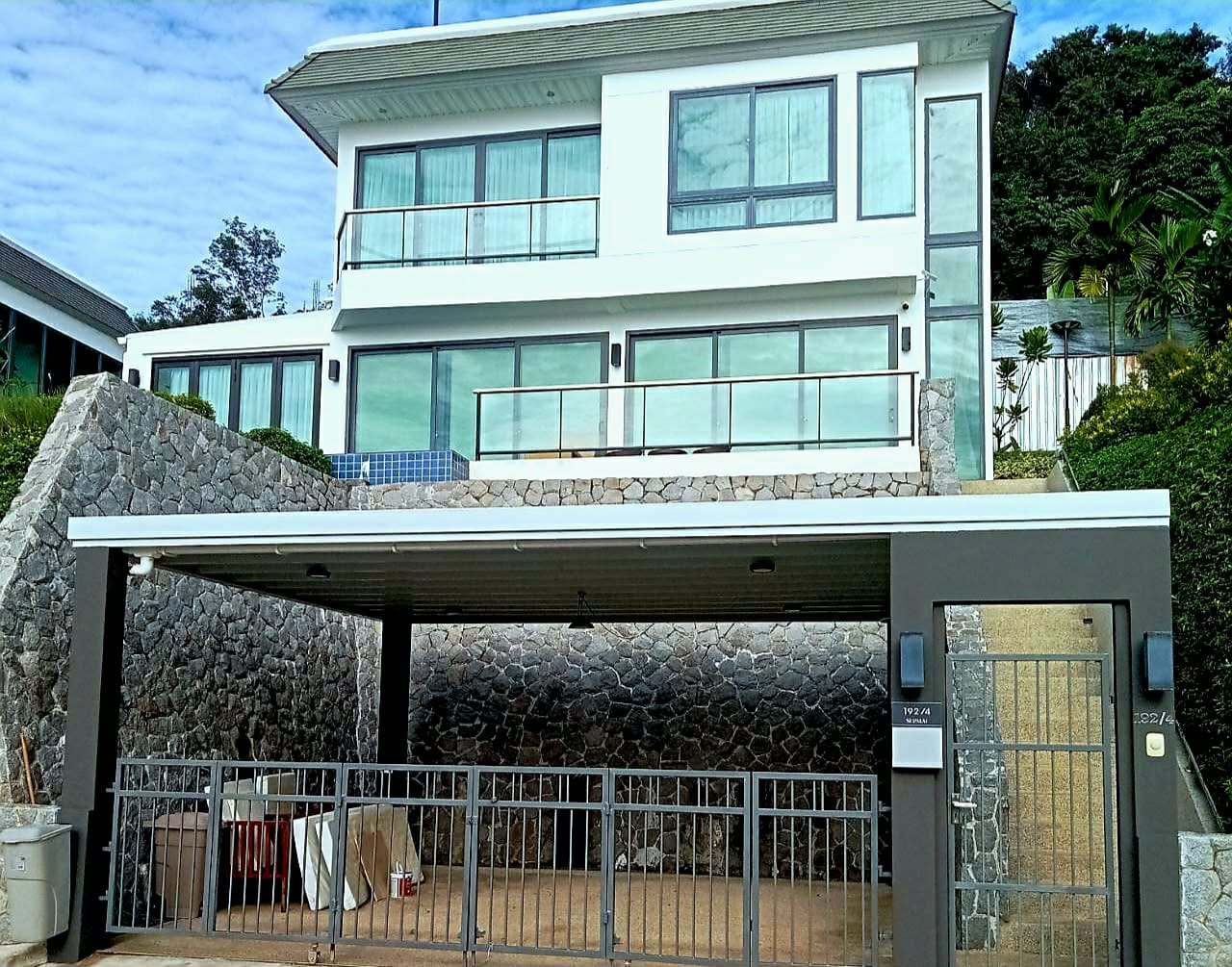 3-Bedroom Seaview Pool Villa, 80m from the Sea — Ao Po, Paklok 3
