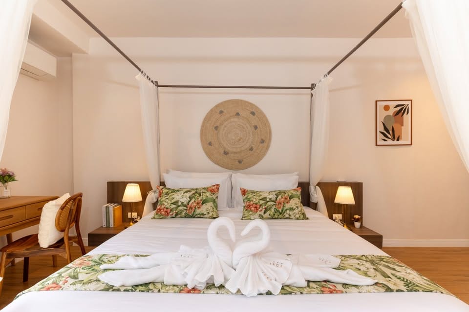 Thai-Modern 4-Bedroom Private Pool Villa in Pasak Soi 4 7